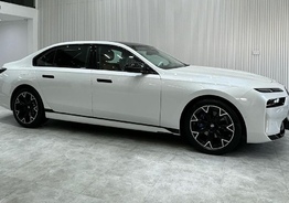BMW 735i 2023