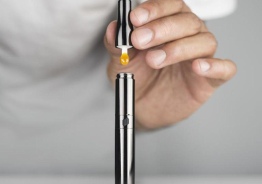 Вапорайзер Puffco Plus Vaporizer