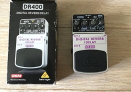 Педаль гитарных эффектов  “Behringer  DR400”