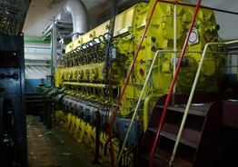 Двигатели, генераторы судовые, запчасти к водному транспорту