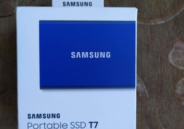 SAMSUNG T7 Portable SSD 1TB